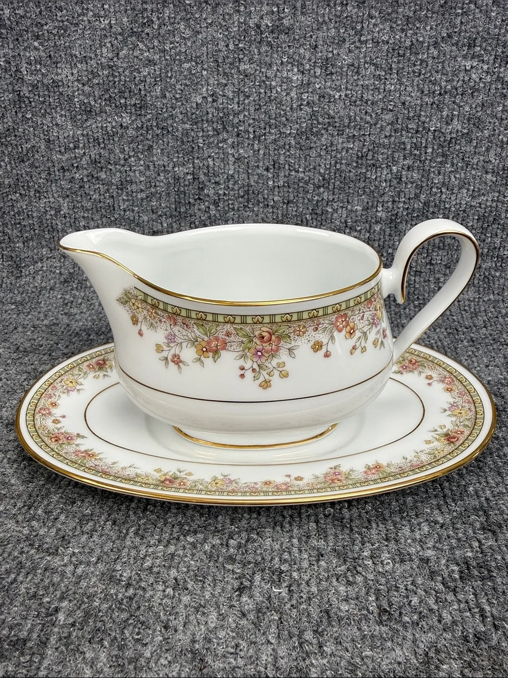 Noritake porcelain gravy